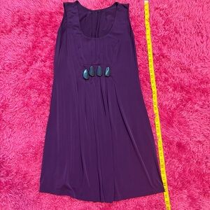 Elegant Purple Sleeveless Dress. B025